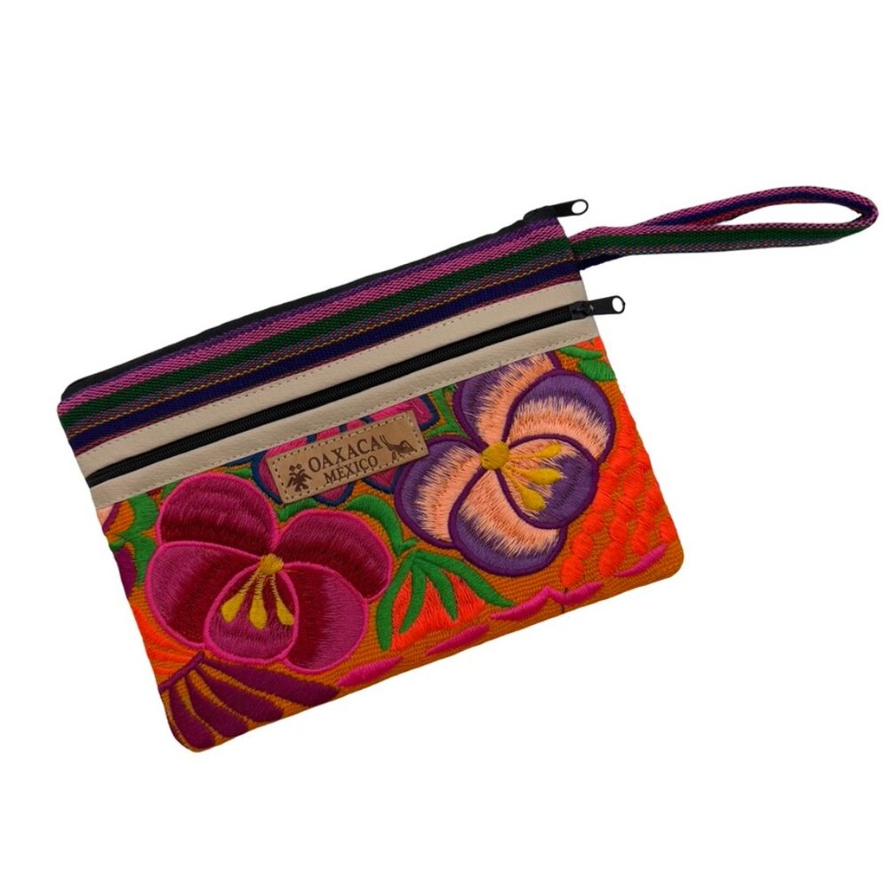 Oaxaca Floral Embroidered Zippered Clutch Wristlet